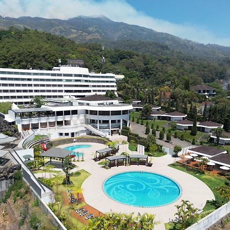 Surya Hotel & Cottages Prigen Luaran gambar