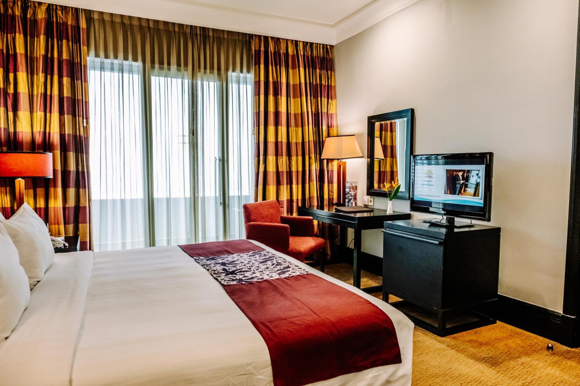 Surya Hotel & Cottages Prigen Luaran gambar