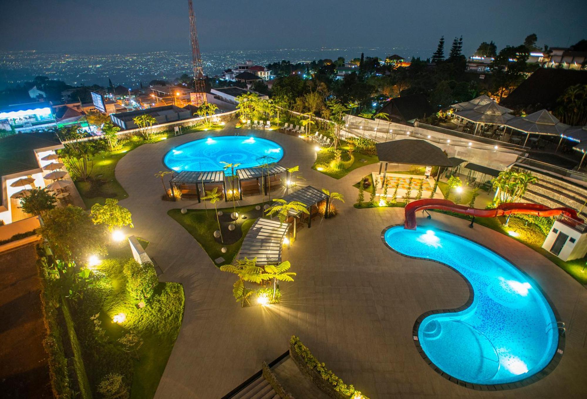 Surya Hotel & Cottages Prigen Luaran gambar